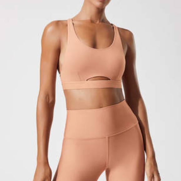 Alo - Picture 2 of 6